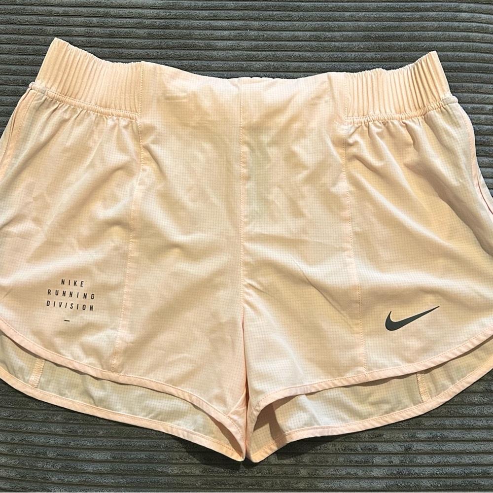 Nike Pink Athletic Shorts Lightweight Moisture-Wicking